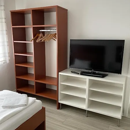 Zentrale Und Gemuetliche In Fellbach